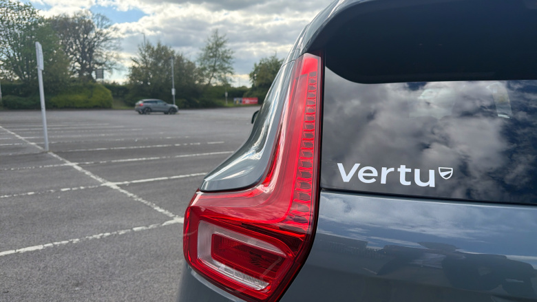 Volvo Xc40 1.5 T4 Recharge PHEV Plus Dark 5dr Auto Estate